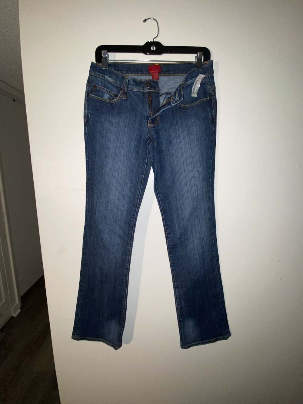 XXI Forever 21 Women's Mid-Rise Bootcut Jeans with Embroidered Back Pockets